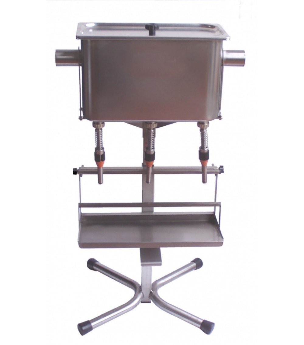 Riempitrice lineare bassa 2 posti per riempimento di bottiglie o PET con latte Riempitrice lineare bassa 2 posti per riempimento di bottiglie o PET con latte