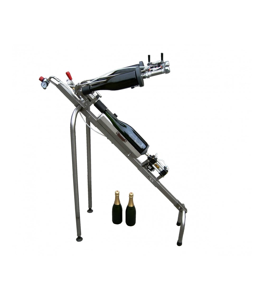 TRAVASATRICE (TRANSVASEUSE) pneumatica metodo champenois da due bottiglie standard 0,75 litri a una bottiglia Magnum1,5 TRAVASATRICE (TRANSVASEUSE) pneumatica metodo champenois da due bottiglie standard 0,75 litri a una bottiglia Magnum1,5