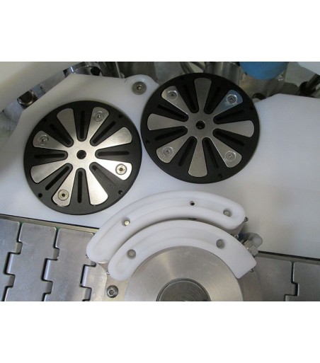 ETICHETTATRICE ADESIVA AUTOMATICA per confezionamento dei formati spumante e vino fermo - 1300 bph