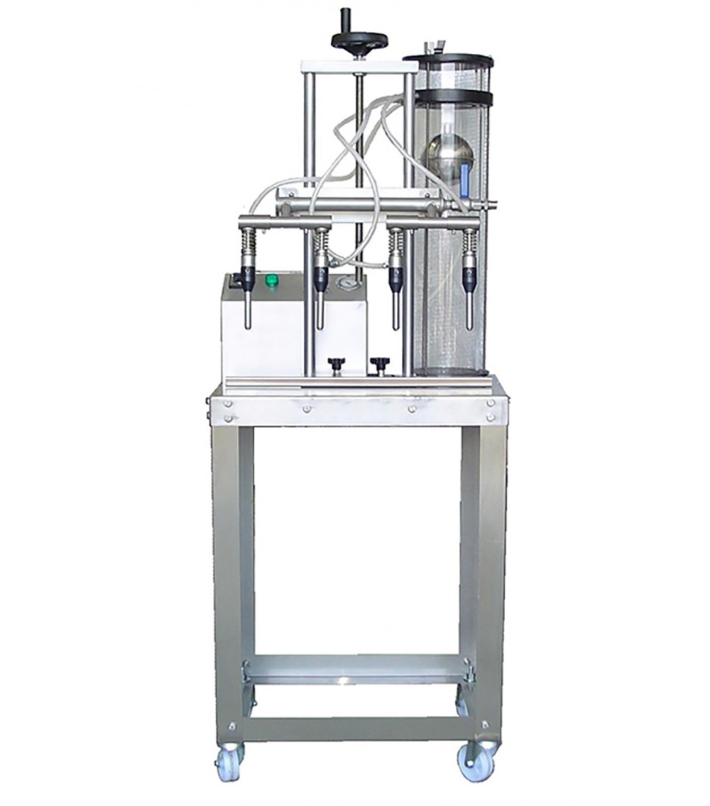 Riempitrice semiautomatica carrellata per VINO ed OLIO a 4 becchi Riempitrice semiautomatica carrellata per VINO ed OLIO a 4 becchi