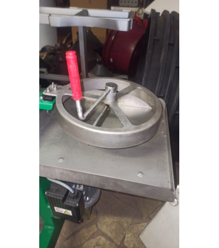 Frantoio USATO per olive 30 kg / ora  VENDUTO