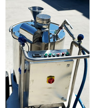 Carrello di distribuzione latte per vitelli RISCALDAMENTO E MISCELAZIONE 250 litri