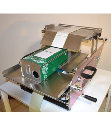 Etichettatrice manuale PER BOTTIGLIE QUADRE, TONDE E LATTINE OLIO  150-200 contenitori/ora