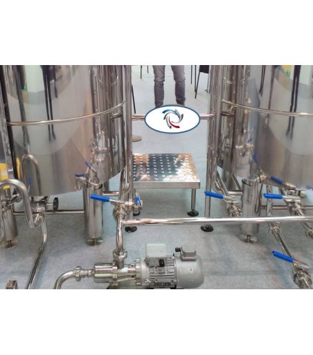 POMPA MINI PH19 CON MOT. 0,37KW 4P MONOFASE CON INTERRUTTORE INTEGRATO IP55 1400 GIRI/MIN (6 HL/H)