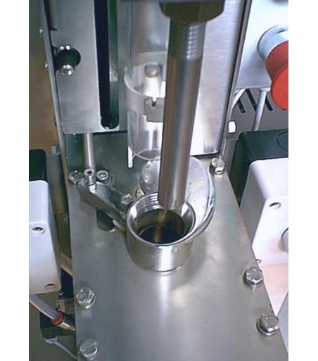 Tappatore tappi sughero raso semi-automatico carrello in acciaio inossidabile .